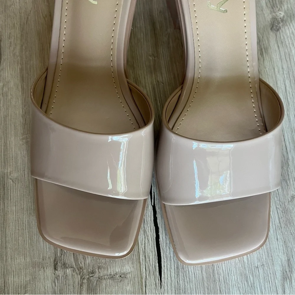 VIVIANLY✨ Square Toe Slide Heels Beige Nude Brand New
